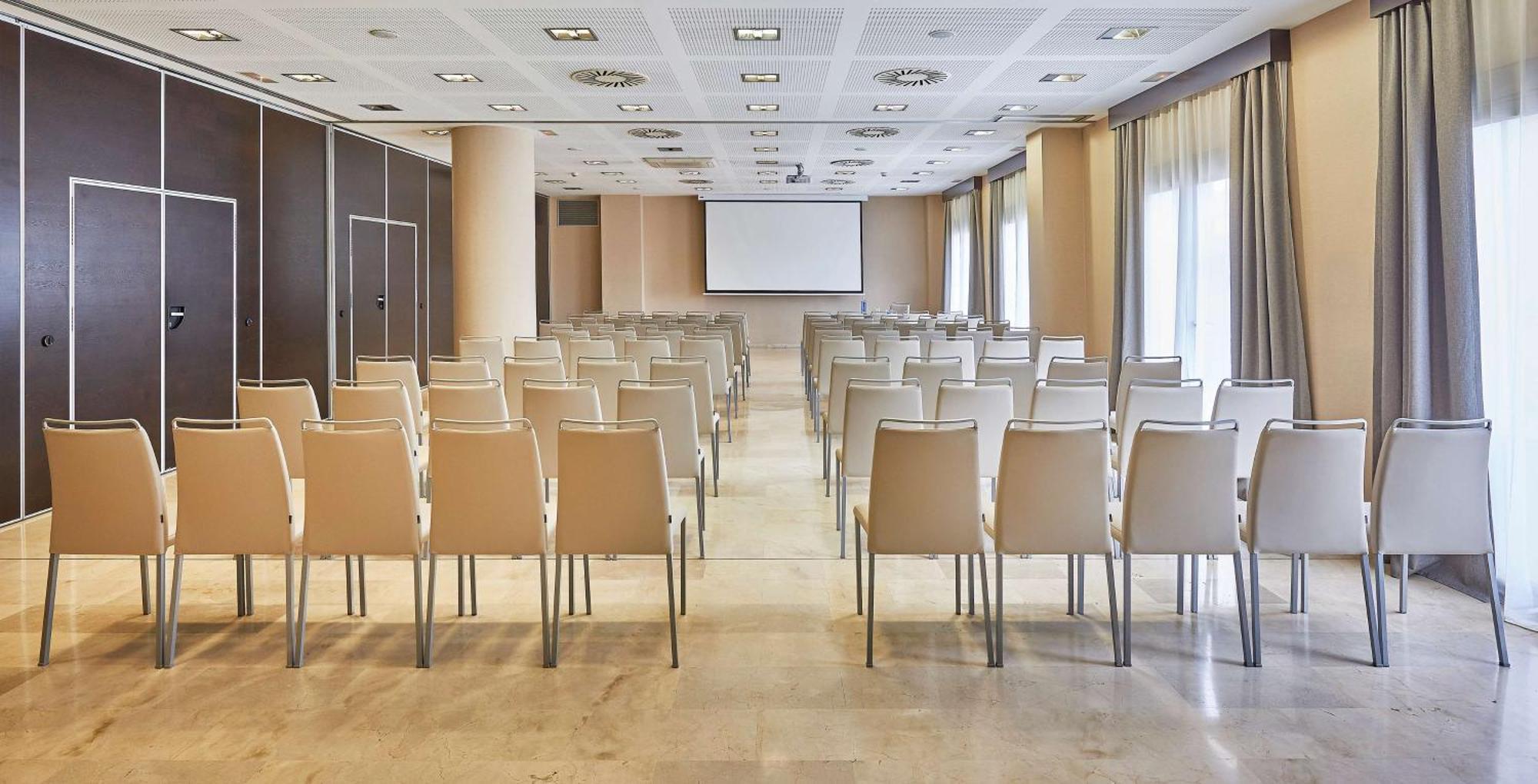 NH Alicante Exterior foto