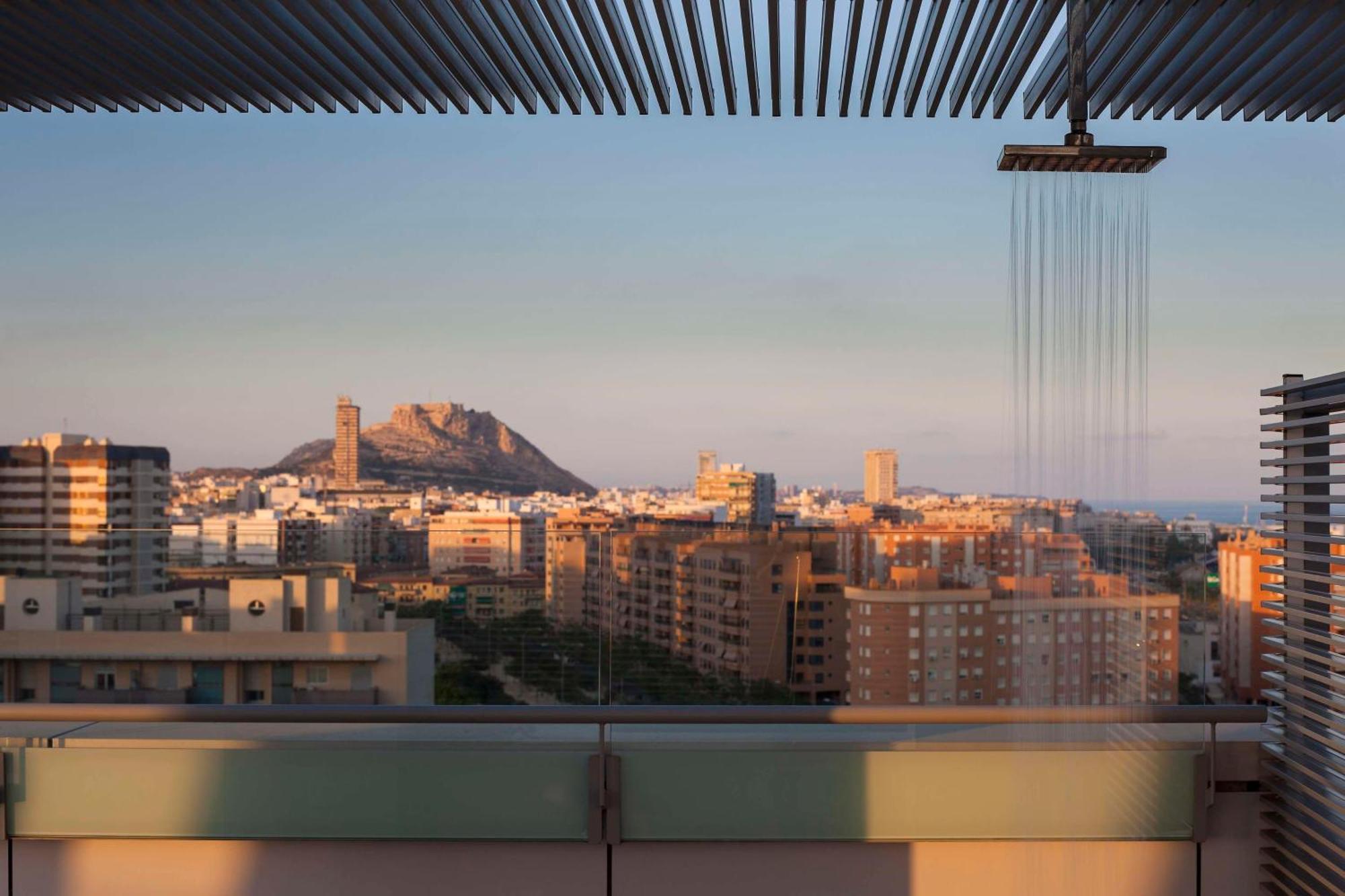 NH Alicante Exterior foto